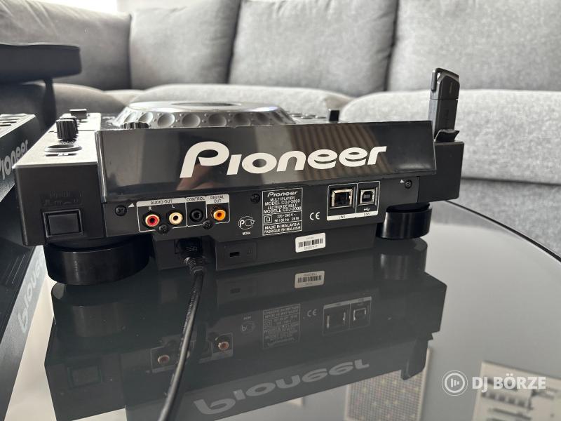 Pioneer CDJ-2000 pár (Új állapotú)
