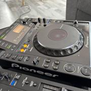 Pioneer CDJ-2000 pár (Új állapotú)
