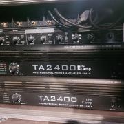 The amp TA 2400 MK-X professional végfokok rackben