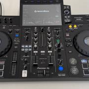 Pioneer XDJ-RX3 (XDJ RX3)