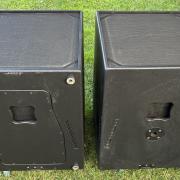 HK Audio RL 118F (600/1200W) SUB pár védőhuzattal