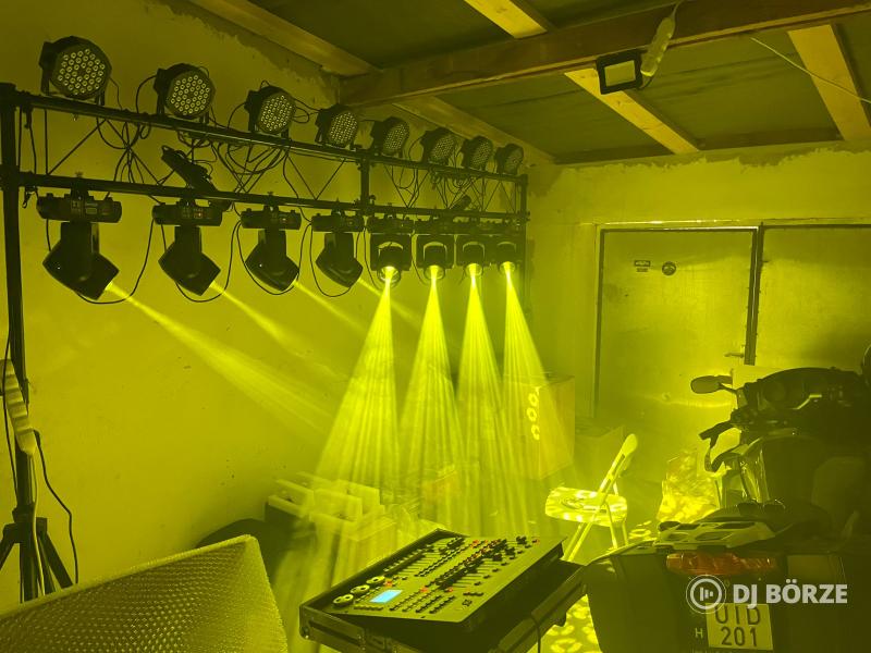 8x 150W LED BEAM Robot lámpa