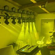 8x 150W LED BEAM Robot lámpa
