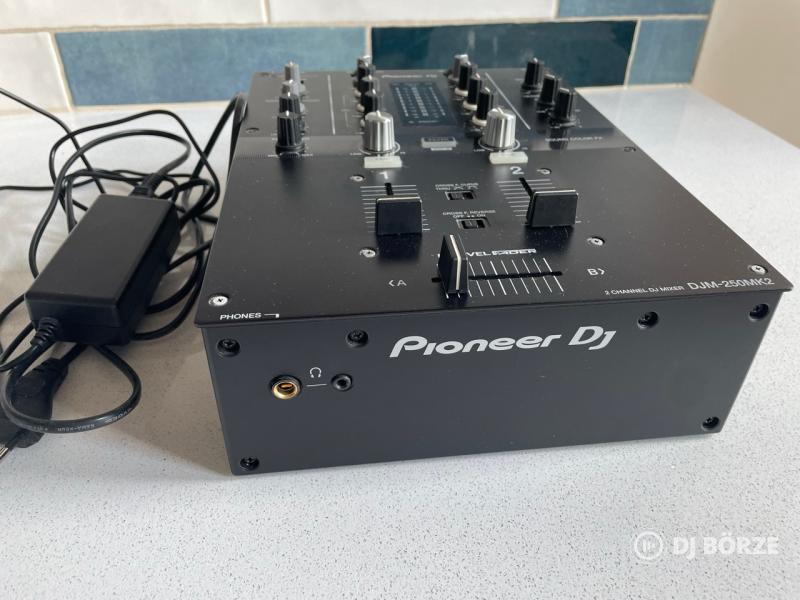 Eladó Pioneer DJM-250 MK2 – Megkímélt, otthoni állapotban!