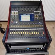 Yamaha 03D dönthető rack-ben, bekábelezve, kerekes konténerben (beszámítás is)