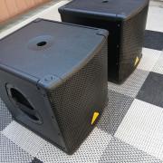 Behringer EUROLIVE B1200D-PRO mélynyomó