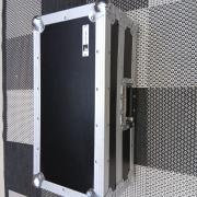 Roadinger asztali Mixer Case Rack láda 4U
