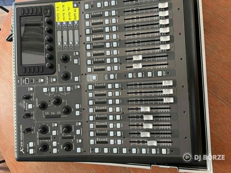 Behringer X32 digitális keverő