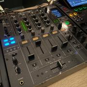 Pioneer DJM-800 4 csatornás DJ keverő