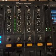 Pioneer DJM-800 4 csatornás DJ keverő