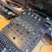 2× Pioneer CDJ-2000 + Pioneer DJM-900 DJ szett