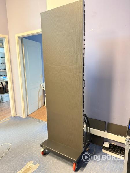 LED totem Eladó P1.53 Gob 1920x640mm