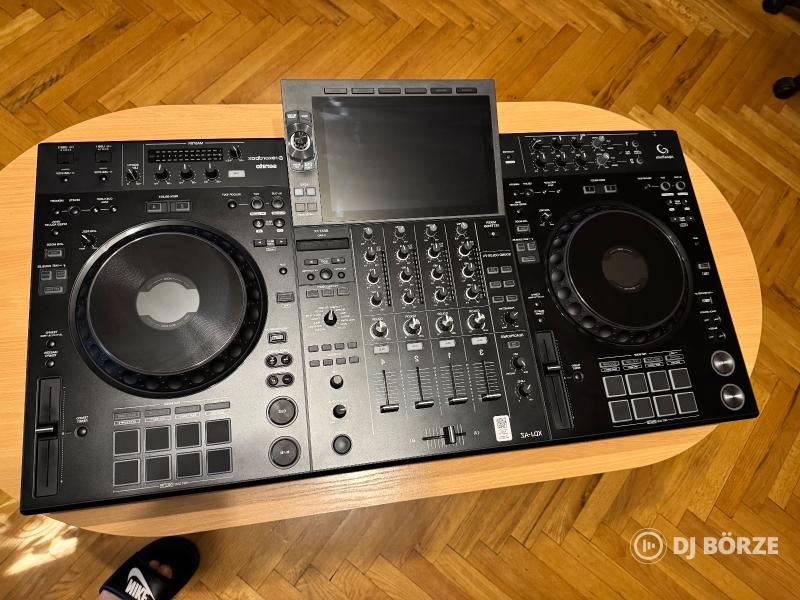 Pioneer DJ XDJ-AZ all-in-one DJ szett
