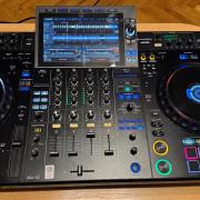 Pioneer DJ XDJ-AZ all-in-one DJ szett