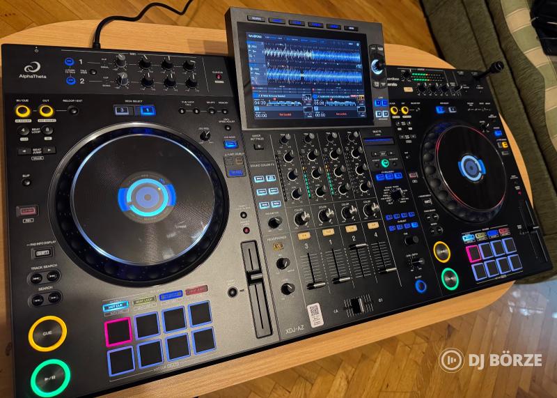 Pioneer DJ XDJ-AZ all-in-one DJ szett