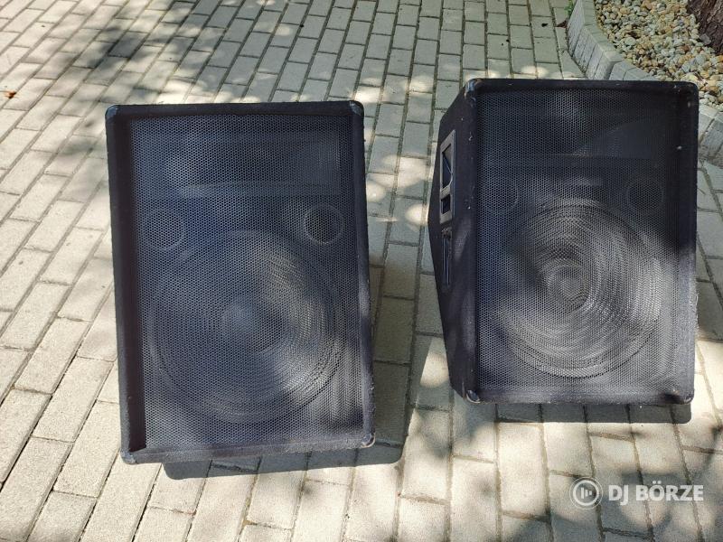 Omnitronic M-1530 passzív monitorláda