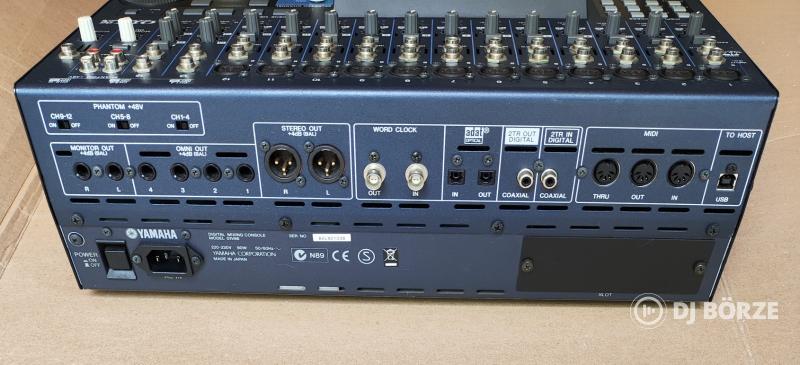 YAMAHA 01V96 V2 digitális keverő