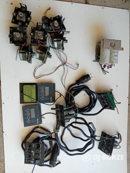 Martin mac 2000 robot és retro 24v fények bontott alkatrészei