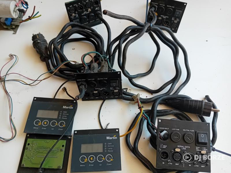 Martin mac 2000 robot és retro 24v fények bontott alkatrészei