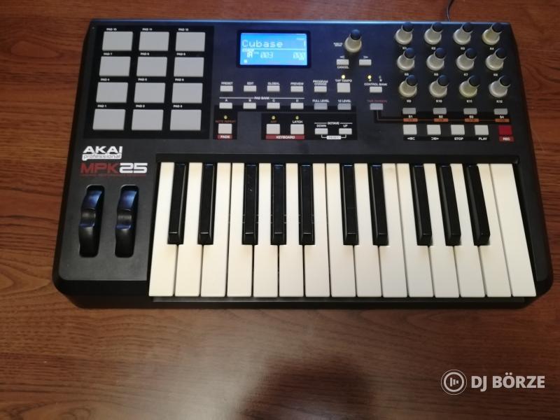 Akai MPK25 MIDI kontroller