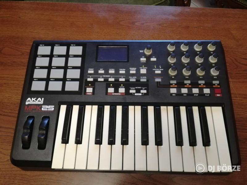 Akai MPK25 MIDI kontroller