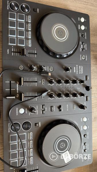 Pioneer DJ DDJ-FLX4 DJ kontroller