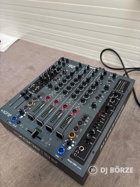 Allen&Heath Xone 92 hordtáskával