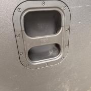 JBL EON 718S üres hangfaldoboz / kabinet
