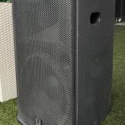 Turbosound TQ-259 hangfalpár + gurulós konténer