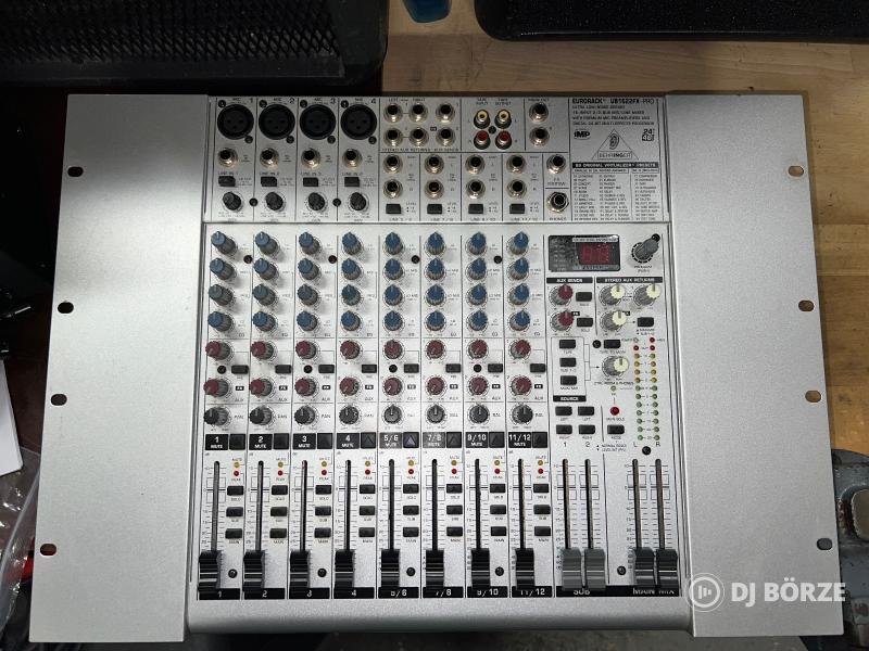 Behringer Eurorack UB1622FX-Pro analóg keverő