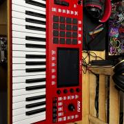 Akai MPC Key 37 Standalone Workstation