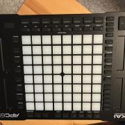 Akai APC64 Midi kontroller