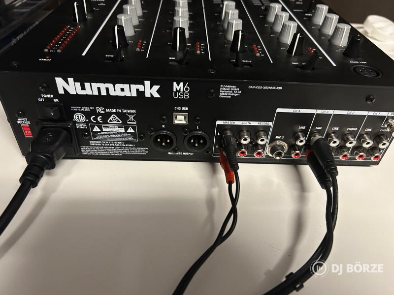 Numark M6-USB DJ keverő