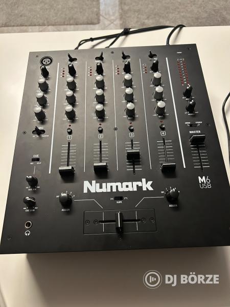 Numark M6-USB DJ keverő