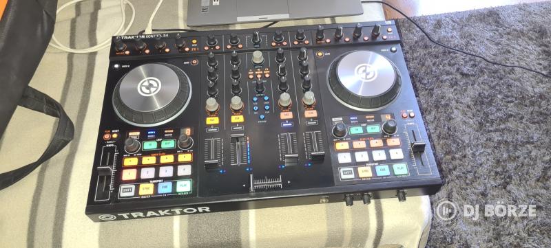 Native Instruments Traktor Kontrol S4 Mk2 + UDG Hardcase táska