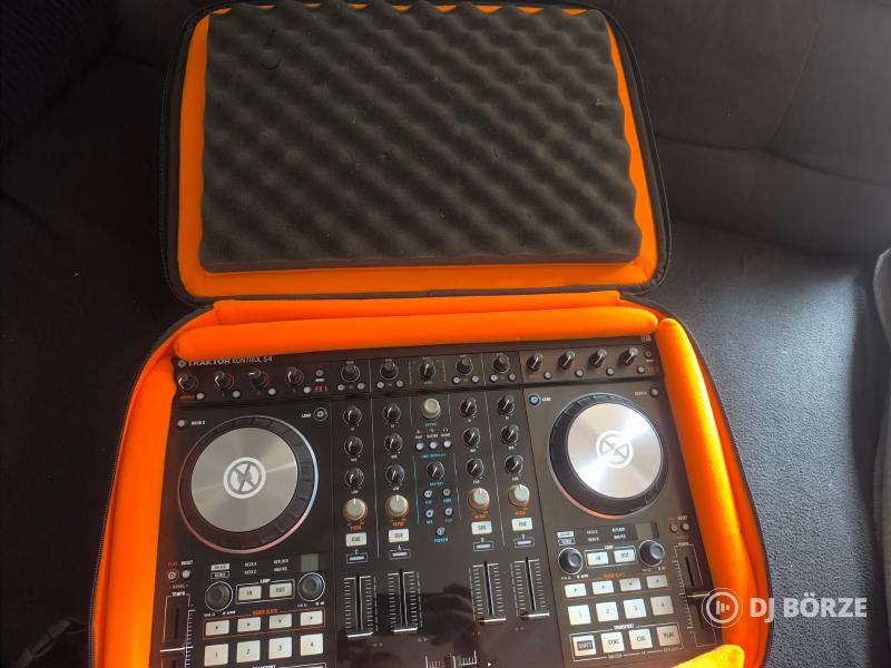 Native Instruments Traktor Kontrol S4 Mk2 + UDG Hardcase táska