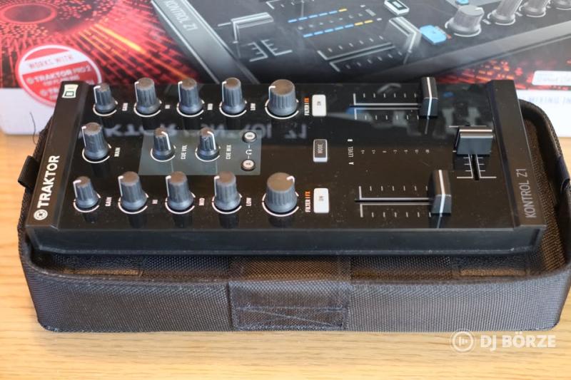 Traktor Kontrol Z1 + Traktor Kontrol X1/F1/Z1 BAG