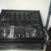 Pioneer DJM-5000 + Pioneer MEP-7000 komplett professzionális DJ rendszer egyedi rackben