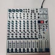 Behringer EURORACK UB1622FX-PRO 16 csatornás keverőpult gyári dobozában