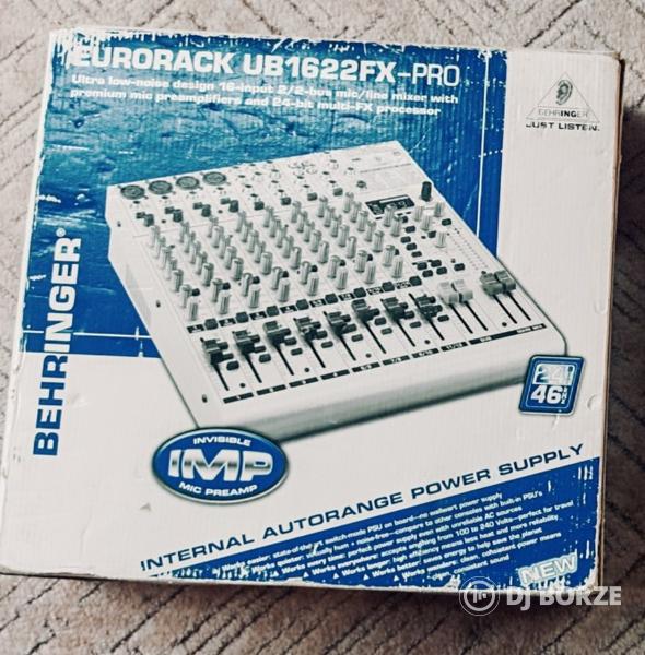 Behringer EURORACK UB1622FX-PRO 16 csatornás keverőpult gyári dobozában