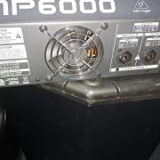 Behringer Europower PMP6000 keverőerősítő