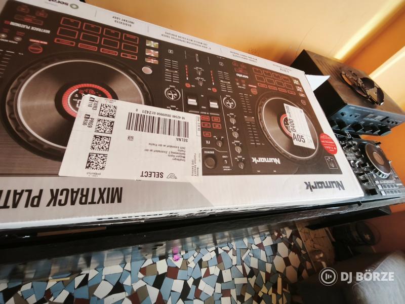 Numark mixtrack platinum Fx