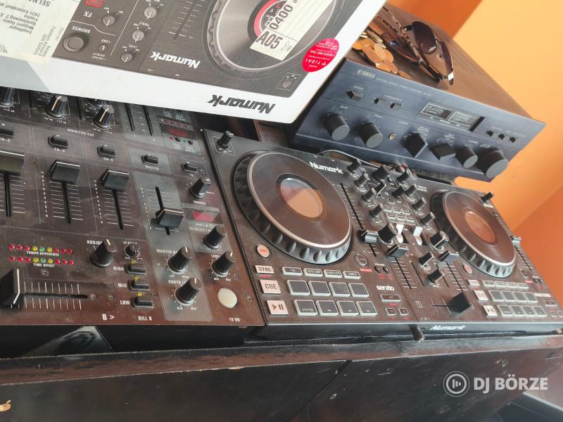 Numark mixtrack platinum Fx
