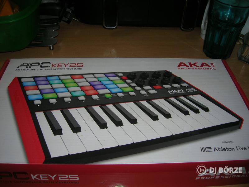 Akai APC Key 25 MK2 - MIDI billentyűzet Ableton Live kontrollerhez