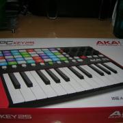 Akai APC Key 25 MK2 - MIDI billentyűzet Ableton Live kontrollerhez