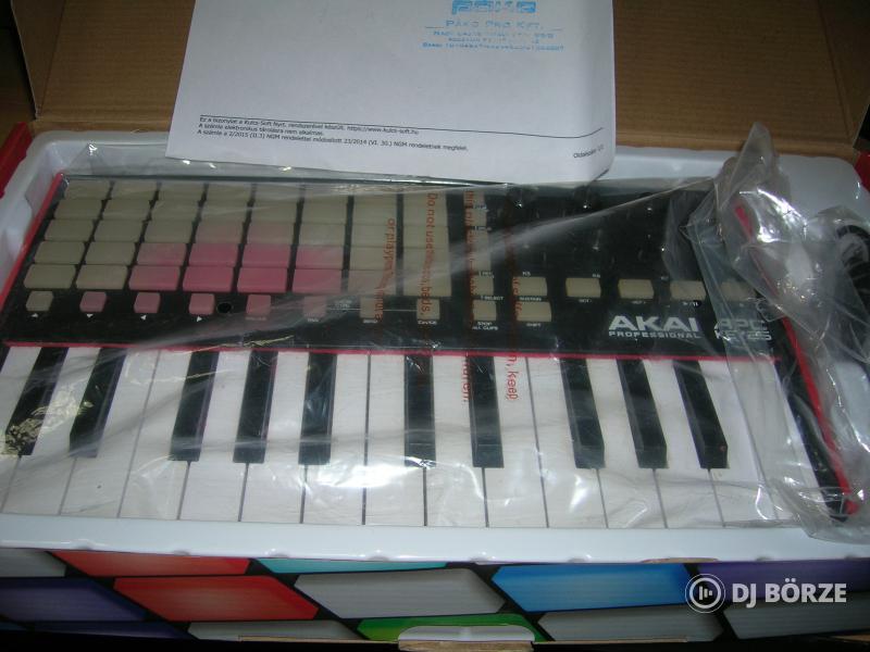 Akai APC Key 25 MK2 - MIDI billentyűzet Ableton Live kontrollerhez