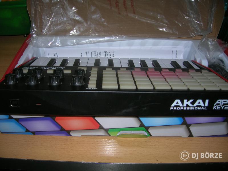 Akai APC Key 25 MK2 - MIDI billentyűzet Ableton Live kontrollerhez