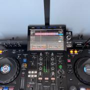 Eladó Pioneer XDJ-RX3 ajándék Pioneer HDJ-X5-K