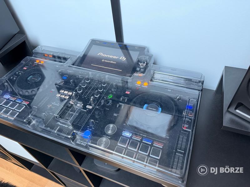 Eladó Pioneer XDJ-RX3 ajándék Pioneer HDJ-X5-K