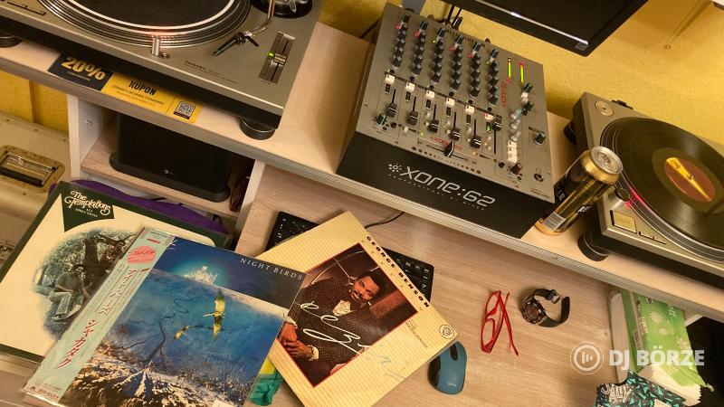 Allen & Heath Xone:62 DJ keverő